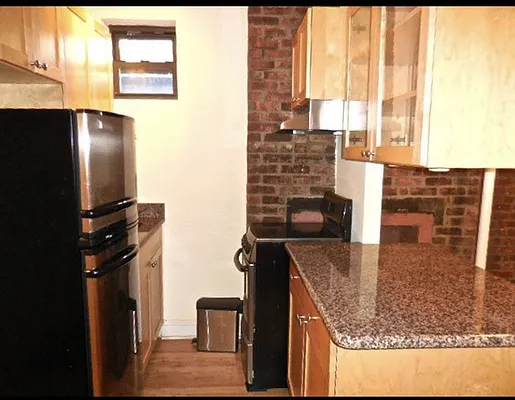 Rented by Urban Real Estate Property Group Inc | media 8