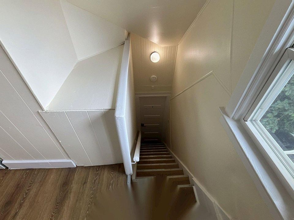 1st image of 449 Riddle Rd APT 3