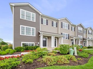 2509 Bell Rd, Pingree Grove, IL 60140