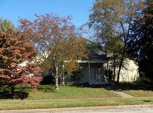 2013 Fort Harrods Dr, Lexington, KY 40513