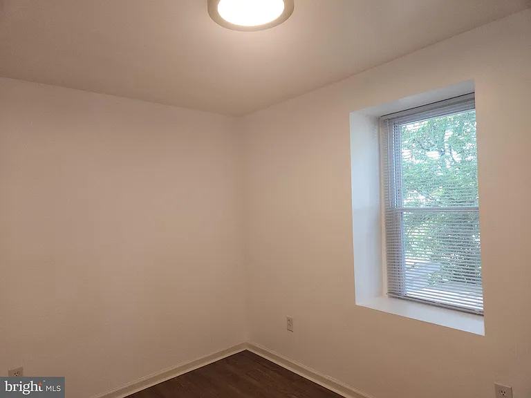 3856 Terrace St — Photo 32