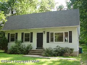110 Robin Ln photo 1
