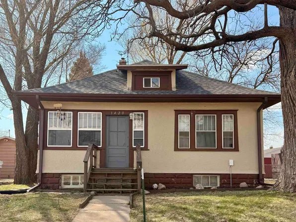 1420 S Pennsylvania Ave, Mason City, IA 50401