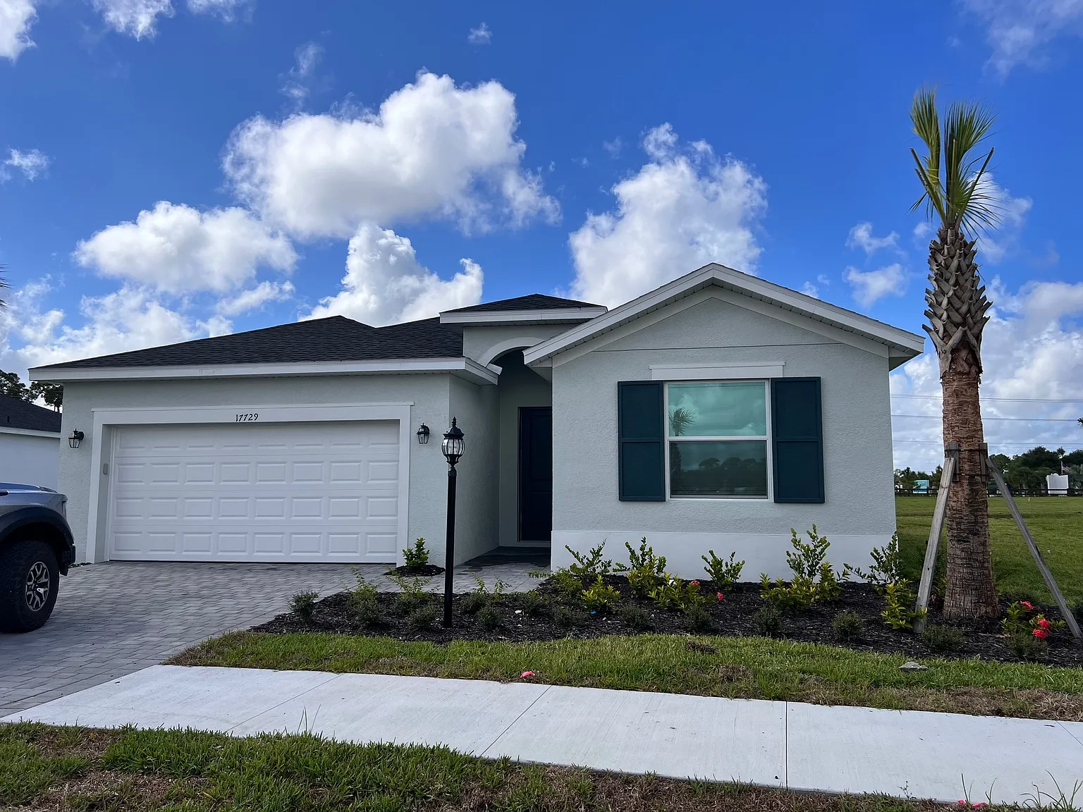 4 bed, 2032 sqft, $3,400 — Photo 1