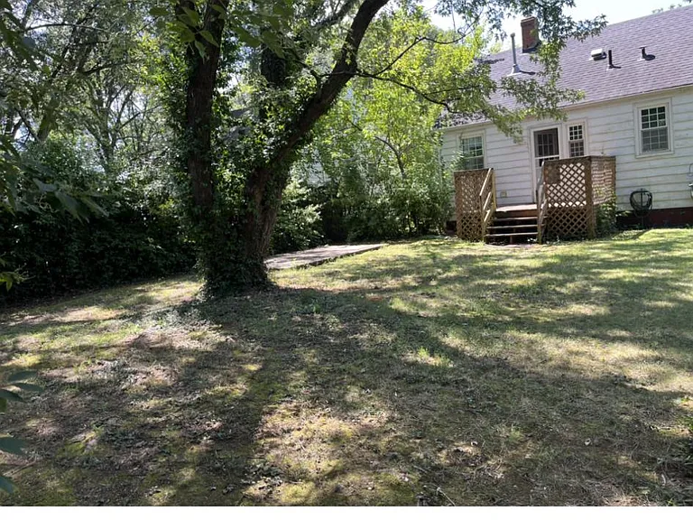 1519 Greenville Ave — Photo 4