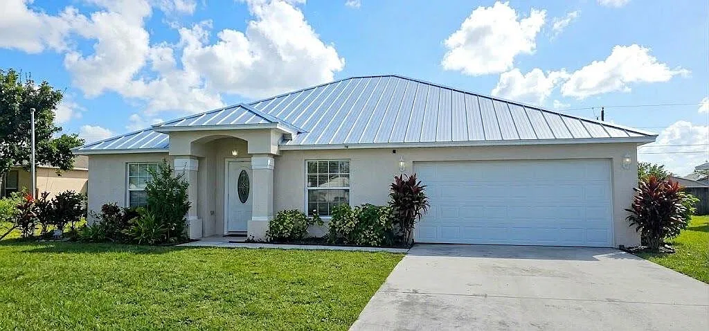 3 bed, 2.0 bath, 1808 sqft, $2,500 — Photo 1