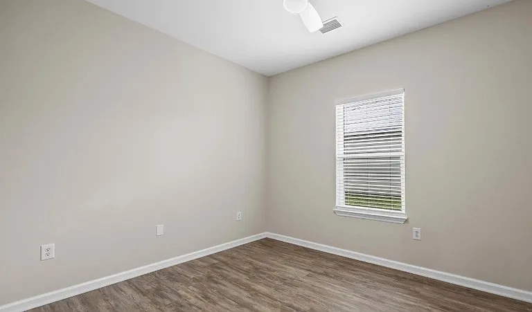 525 W Rose Ave — Photo 11