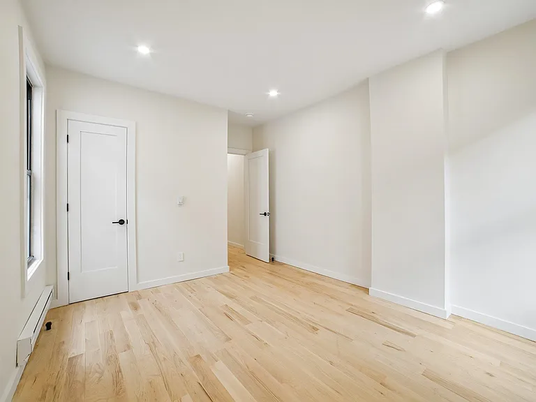 62.5 Oak St #2 — Photo 19