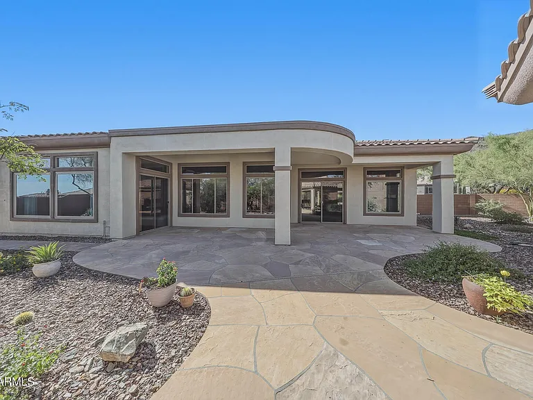 2129 W Legends Way — Photo 49