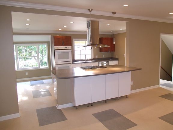 Large Island in Kitchen
