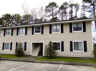 201 Shipman Rd #J-38, Havelock, NC 28532