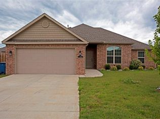 4300 SW Limestone Ave, Bentonville, AR 72712