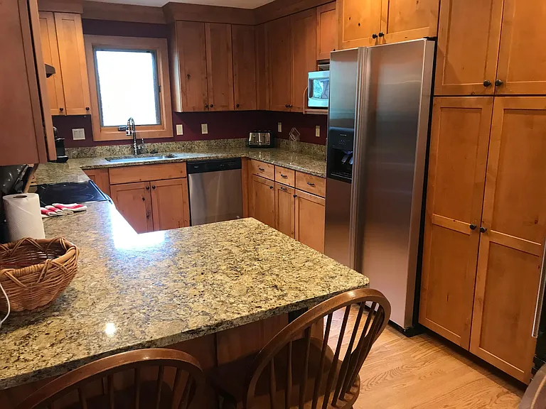 21 Doe Ct #A — Photo 2
