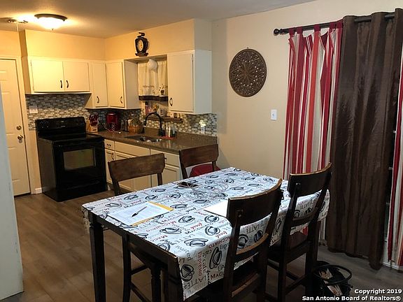 4th image of 4627 Hershey Dr