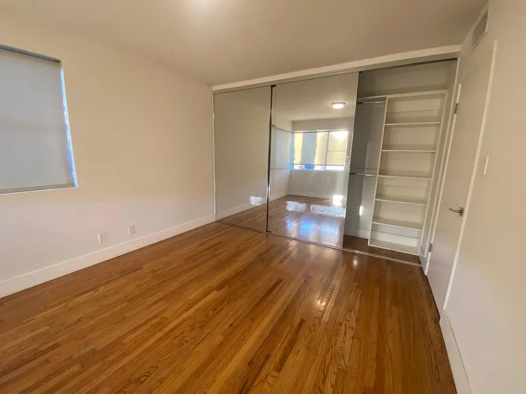 3130 S Barrington Ave #A — Photo 10