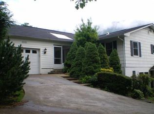 4445 Pigeon Rd, Waynesville, NC 28786