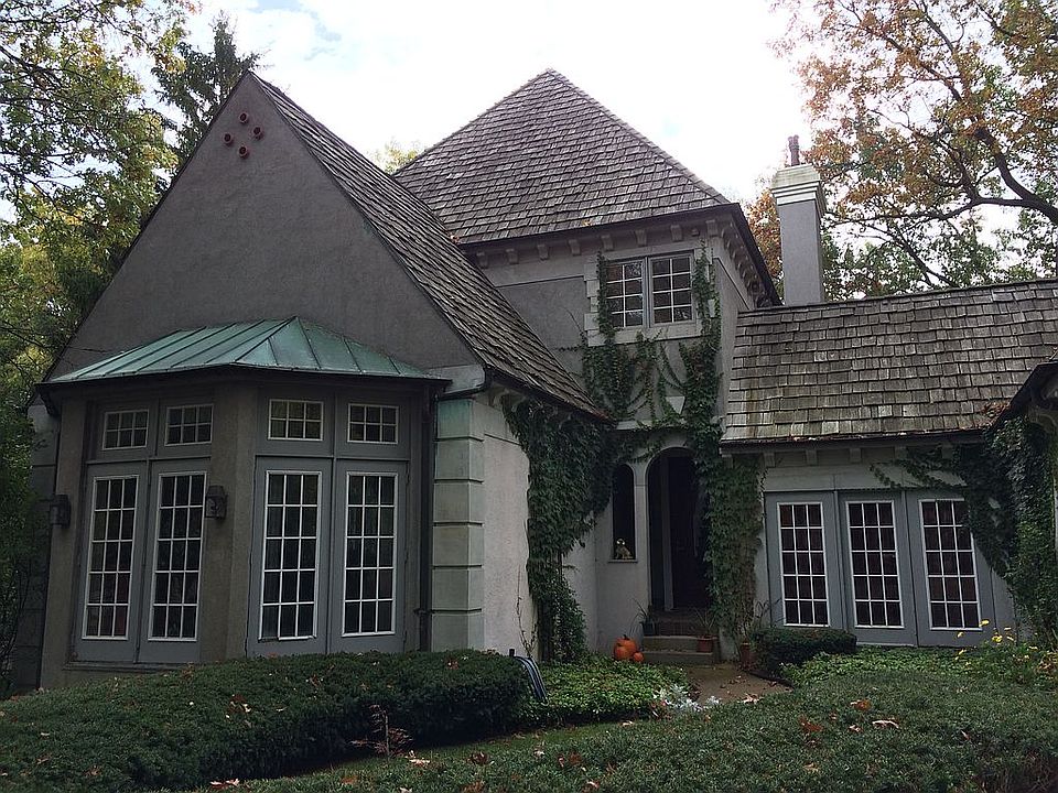 2nd image of 5423 Bristol Parke Dr #1