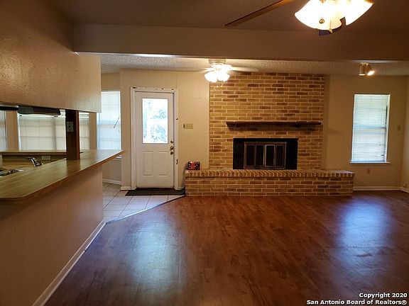 5th image of 305 E Langley Blvd