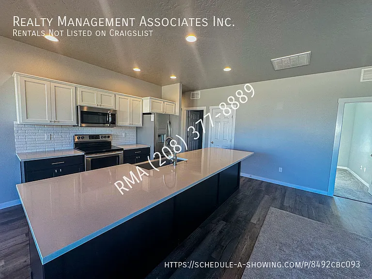 11310 W Flute St — Photo 5
