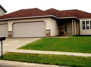 6056 Portsmouth Dr NW, Rochester, MN 55901