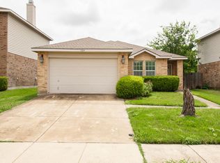 924 Mosaic Dr, Fort Worth, TX 76179