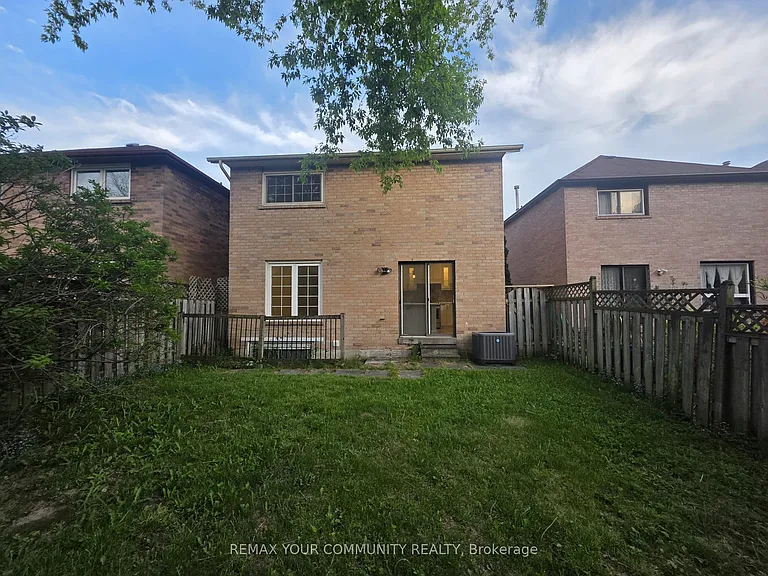 62 Deverill Cres — Photo 24