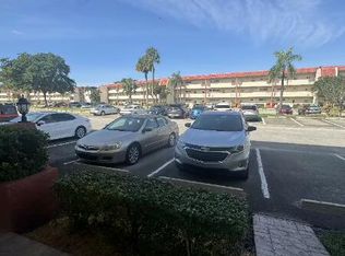 9420 S Hollybrook Lake Dr APT 105, Hollywood, FL 33025