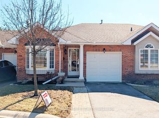 20 Meadowlands Blvd #28, Hamilton, ON L9K1J5