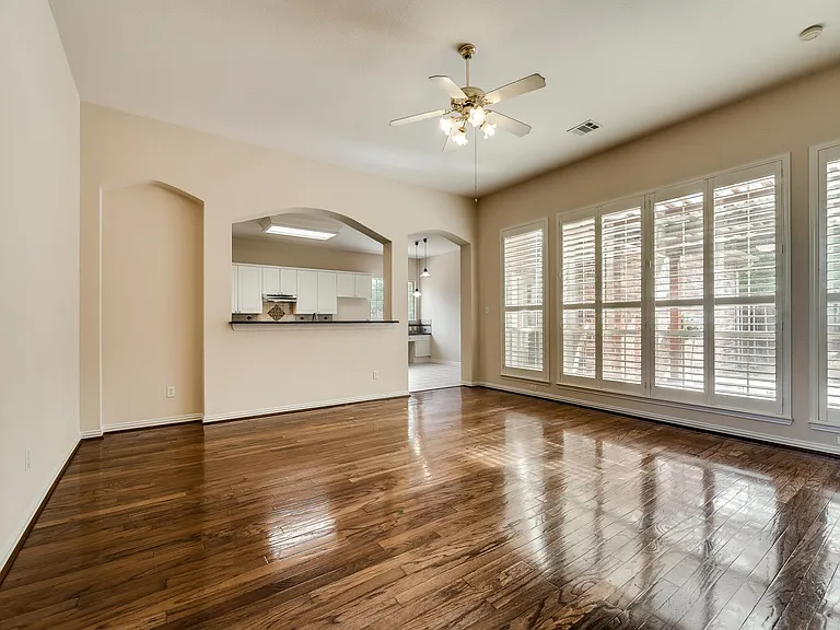 3902 Harlington Ln — Photo 15
