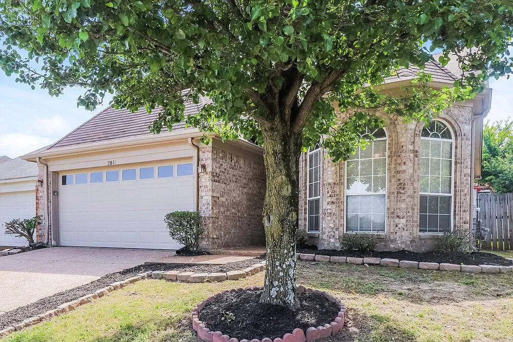3 bed, 2.0 bath, 1800 sqft, $1,875 — Photo 4