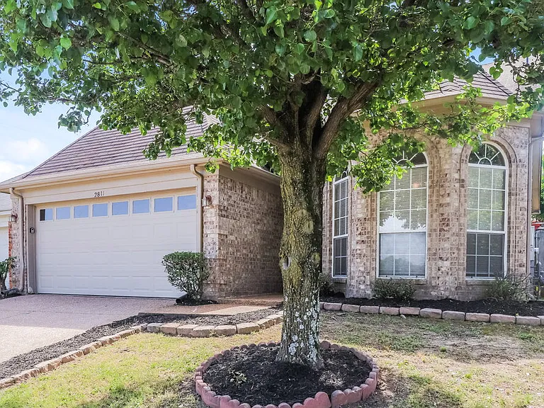 2811 Misty Bay Dr — Photo 4