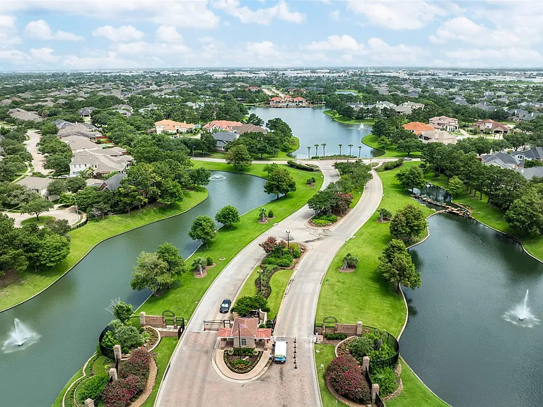 5710 Cielio Bay Ct — Photo 49