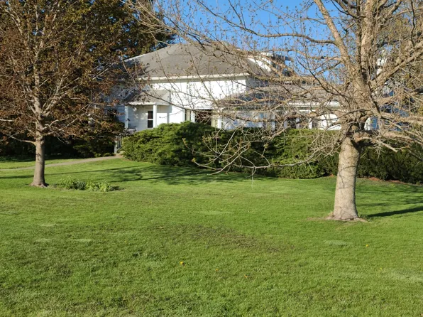 1540 County Road 60 E, Bradford, IL 61421