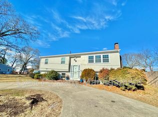 275 Asylum Rd, Warwick, RI 02886