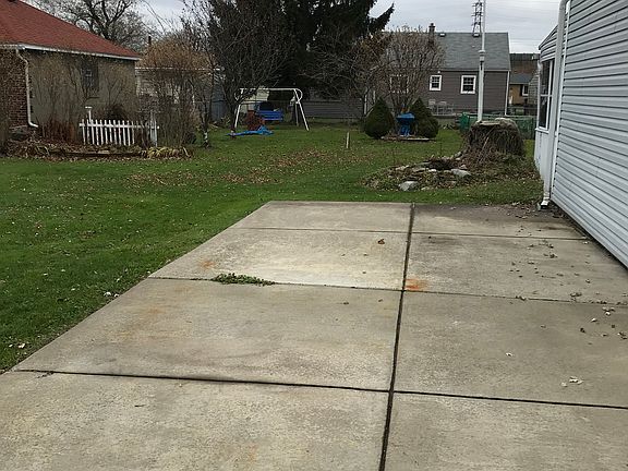 2nd image of 344 Aurora Ave
