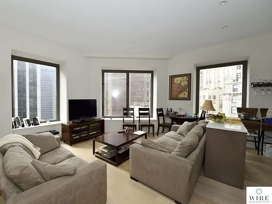 Sold by WIRE International Realty | media 5