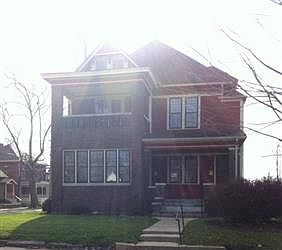 2nd image of 721 E Charles St