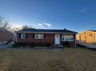 4523 Long Acre Dr NE, Roanoke, VA 24019