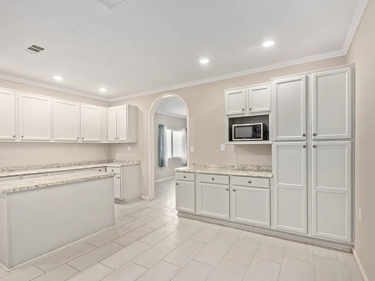 310 E Beech Ave — Photo 16