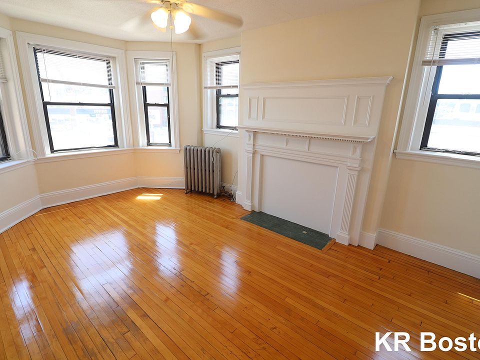 2nd image of 442 Cambridge St #3