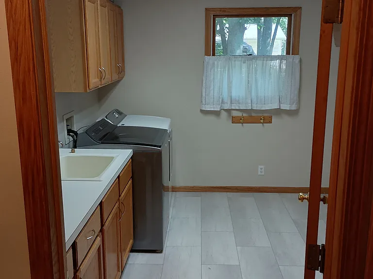 16137 Robbins Rd — Photo 6