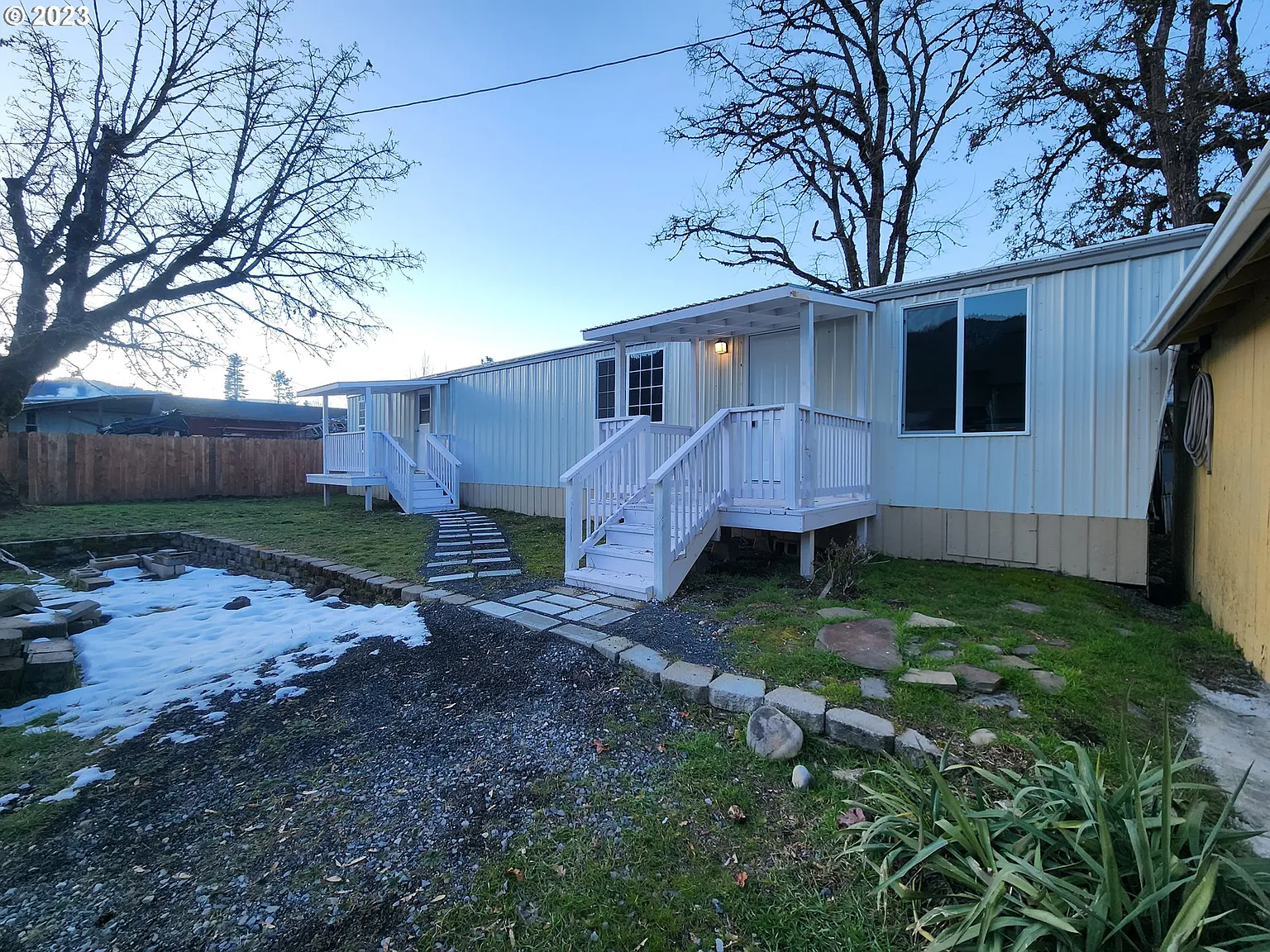 47577 Riverview St photo 1