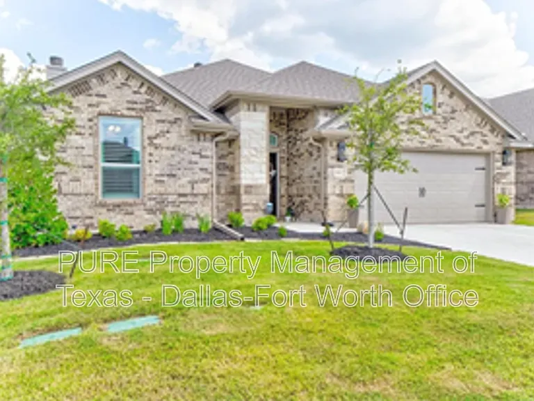 1612 Town Creek Cir — Photo 2