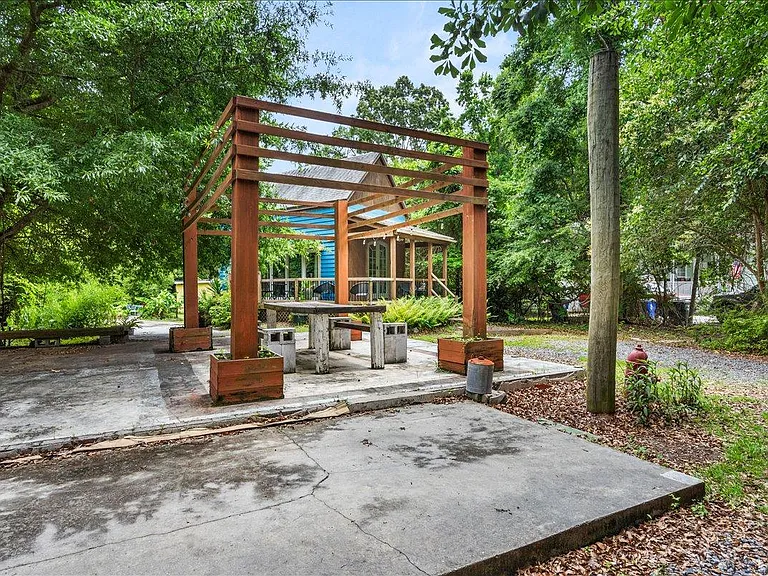 3565 Walter Dr — Photo 10