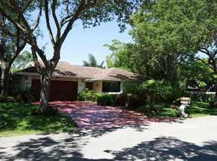 3700 Bay Way, Cooper City, FL 33026