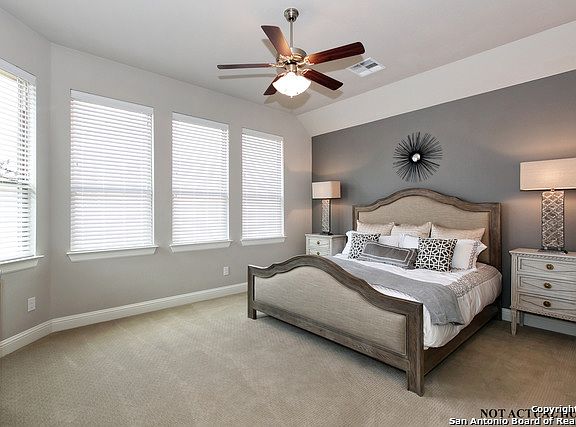 5th image of 415 Ancient Oak Way