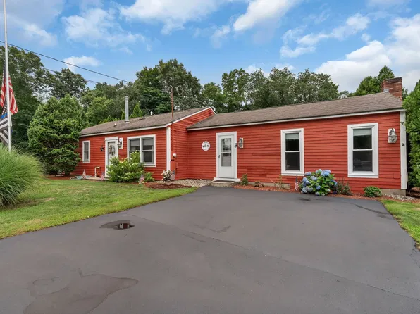 3 Douglas Cir, Smithfield, RI 02828