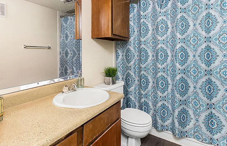 Brady Station Apartments — Photo 7