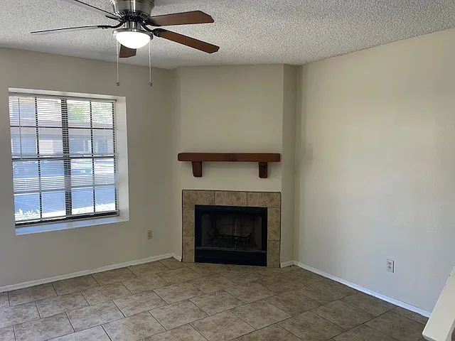 921 W University Dr #1094 — Photo 3