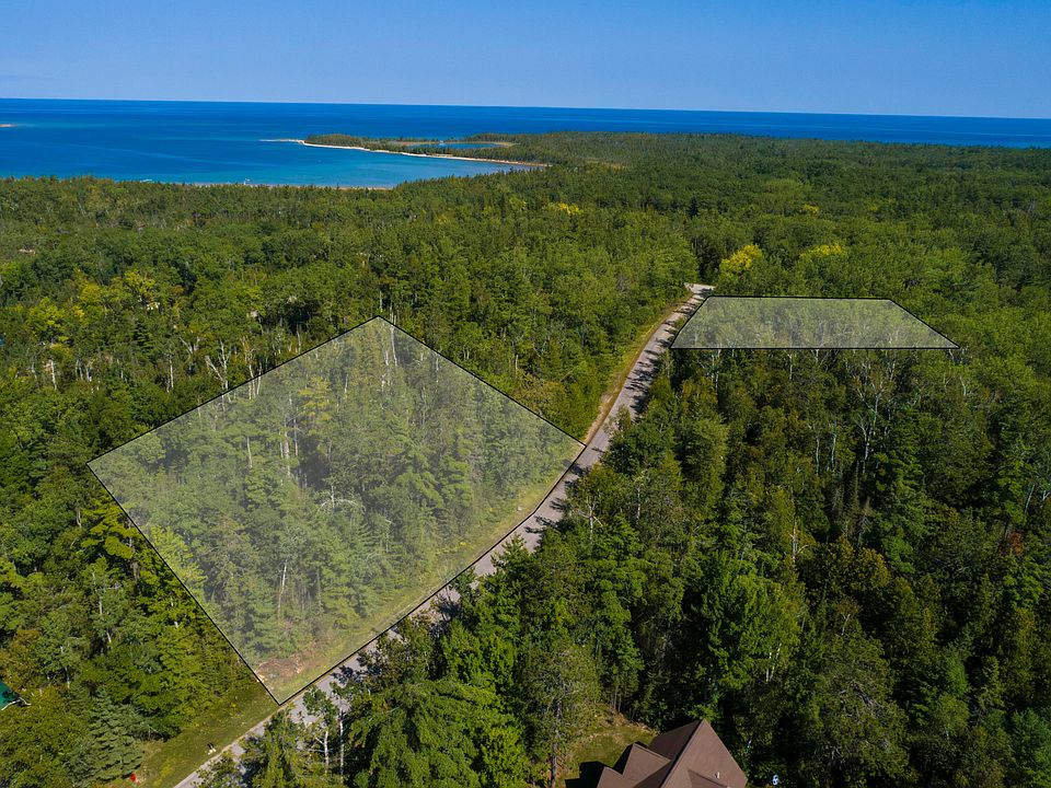 1st image of Sunaqua Dr